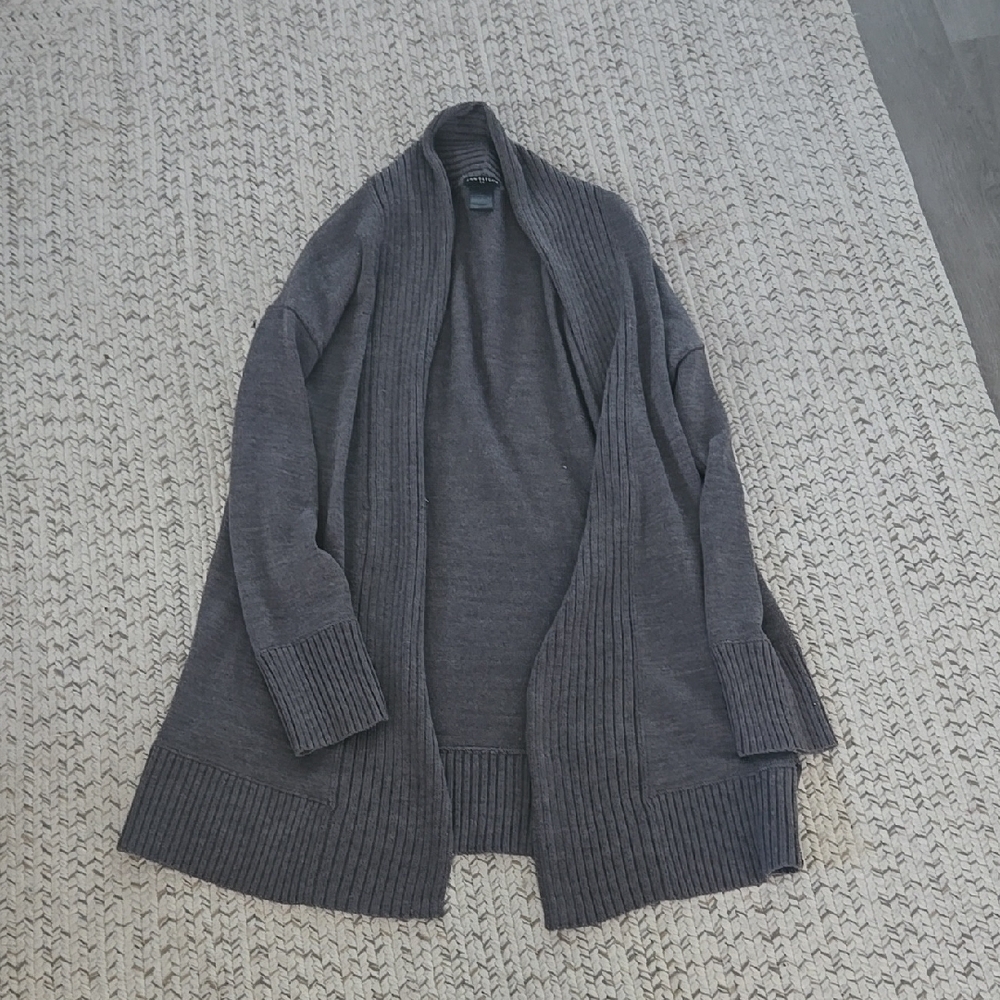 Ann Taylor Cozy Gray Knit‎ Cardigan